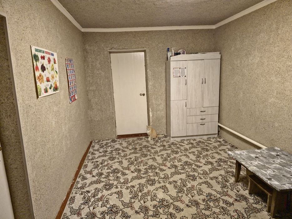 Yer sotiladi 17 sotik uyjoyiham bor 10 honasi bor