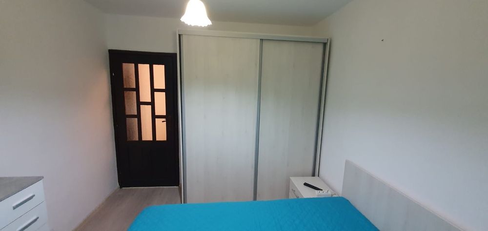 Închiriez apartament 3 camere Aradului vest