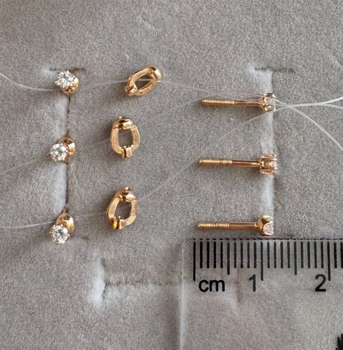 Золотые серьги-пусеты