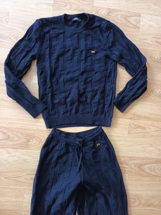 Hermès LV Burberry Balmain екипи