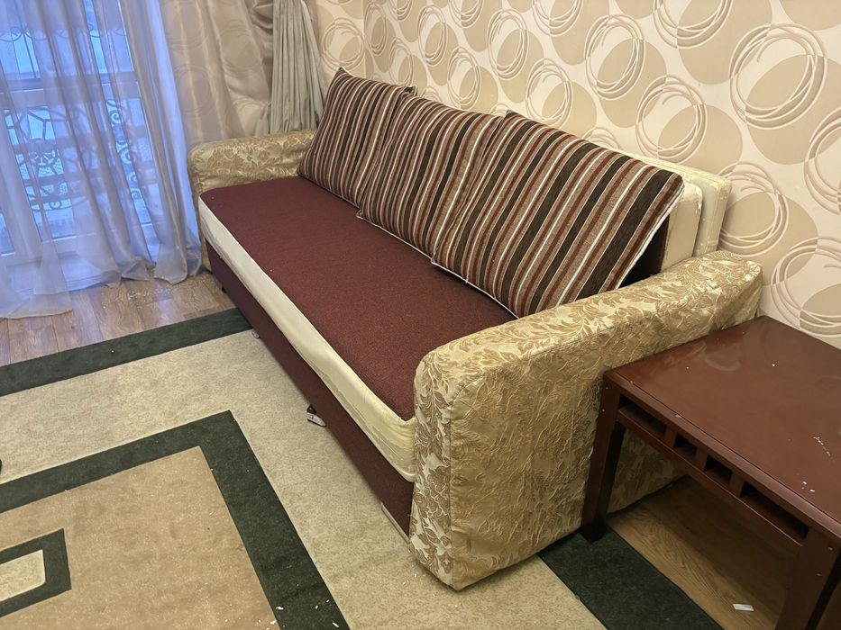 Отдам раскладной диван!