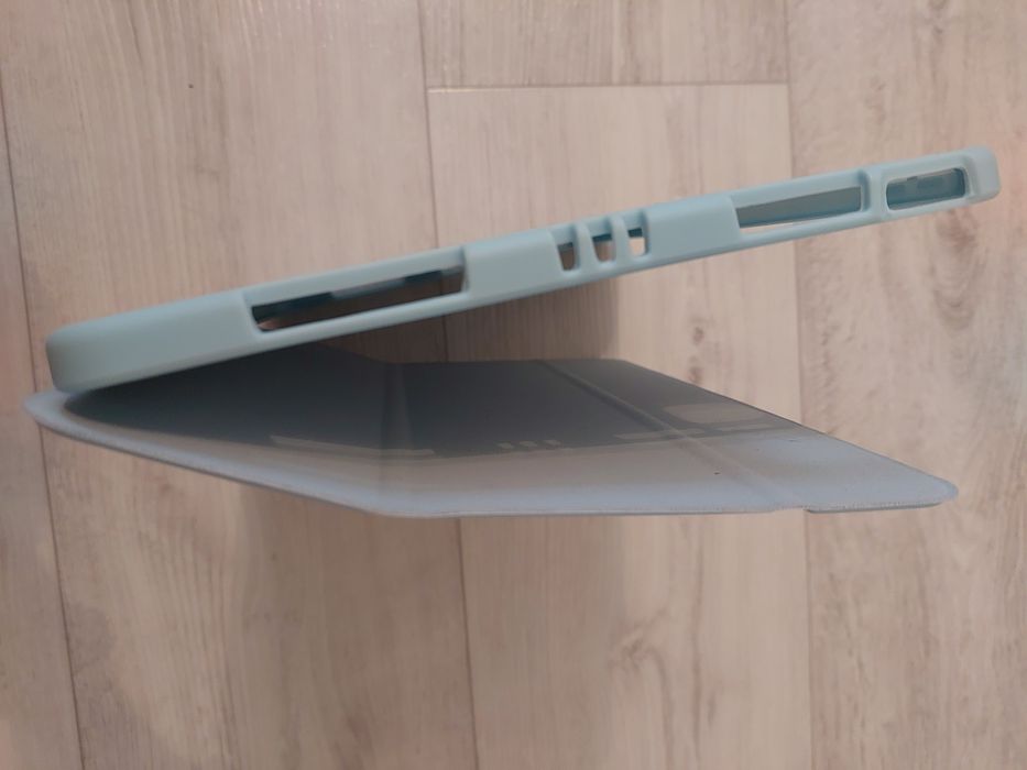 Продам чехол для айпад 10