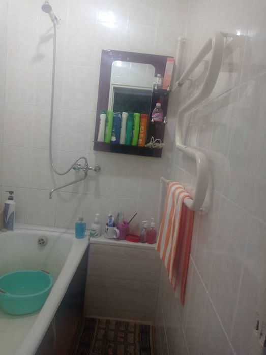 Срочно квртира сотилади