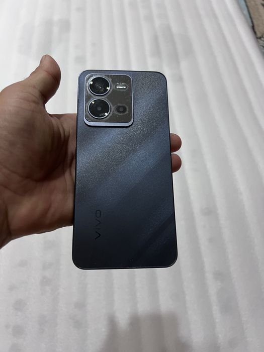 Vivo 25e 8/128.