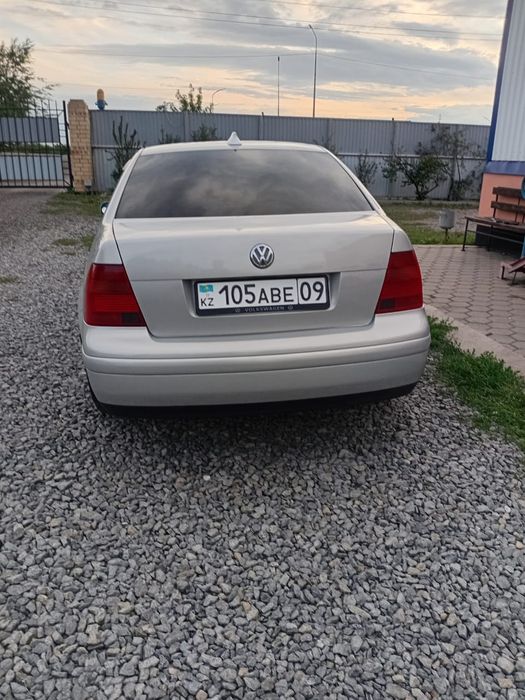 Продаю машину Фольксваген Бора