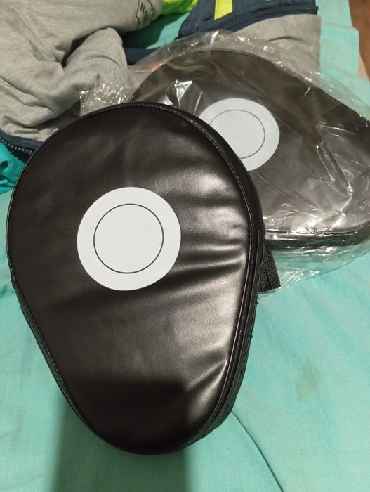 Лапы новые, боксёрские.