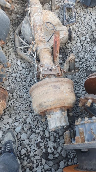 Мерседес  609 / 709 / 809 мосты с Европы