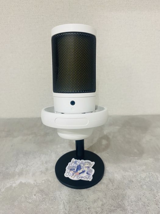 Микрофон в отличном состоянии.  4000 тг.