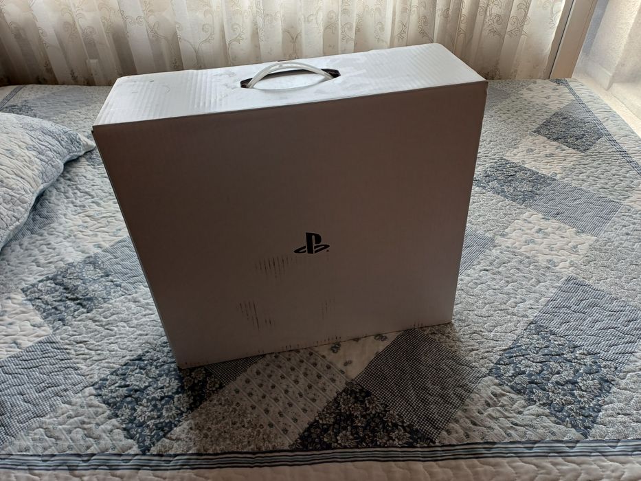 PS5 комплект с God of war Ragnarok и Spider-man 2