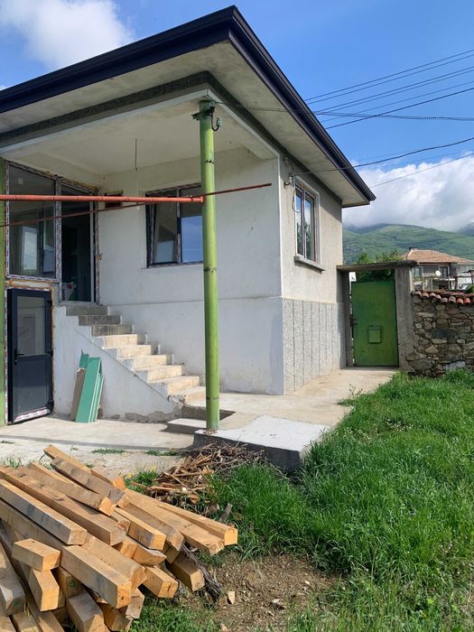 Продава се Къща в Карлово - 70 кв.м за 1093 €/кв.м - Снимка #2