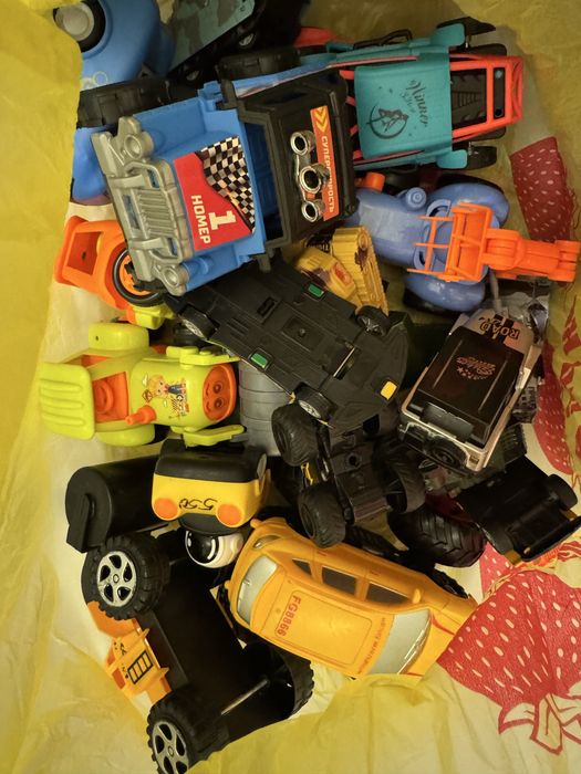 Мягкие игрушки детские  машинки