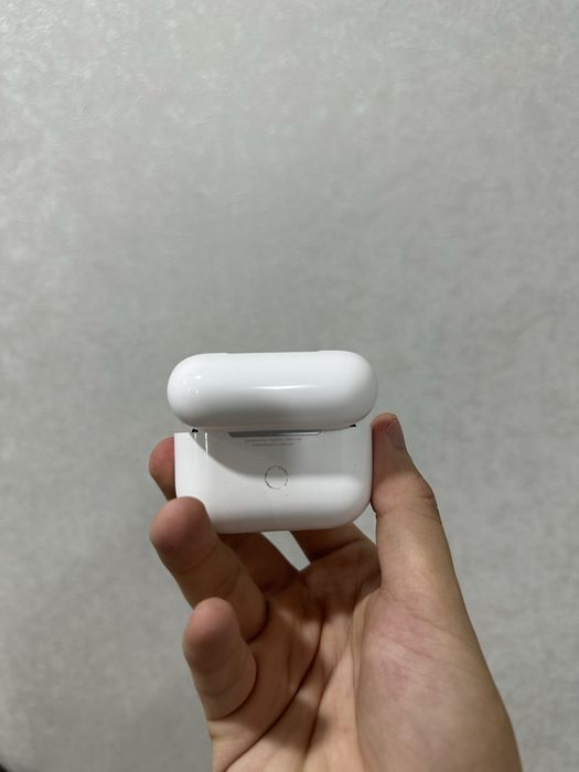 Продам AirPods Pro (оригинал)