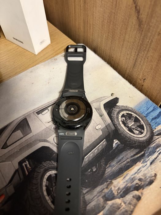 Продава се Samsung galaxy Watch 6