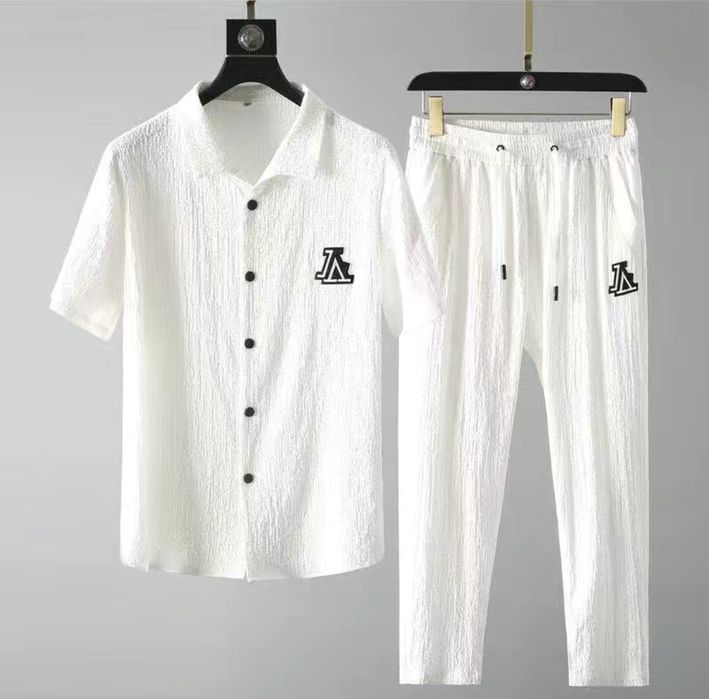 Продаётся мужская  двойка