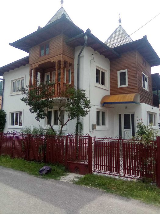 Casa de vanzare in Comuna Rucar judet Arges