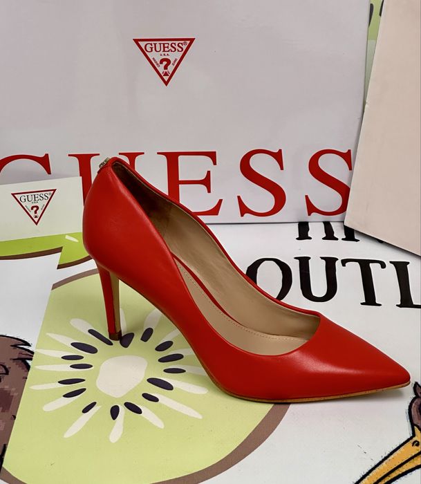 Оригинални обувки на ток GUESS  37,38,39,40,41