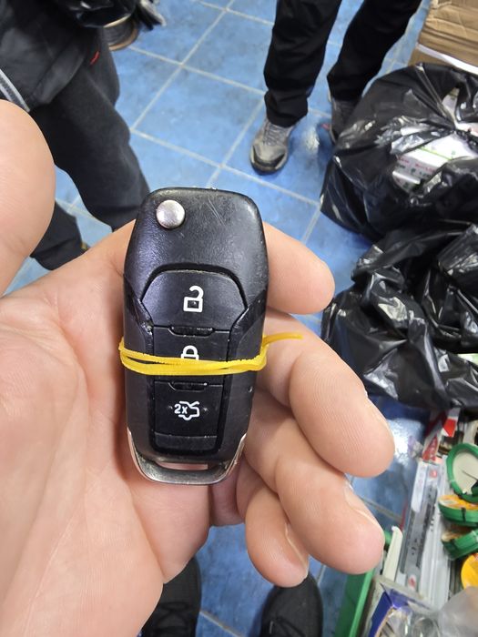 chei auto programari chei