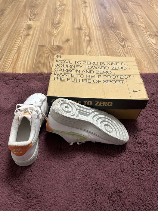 Nike Air Force W