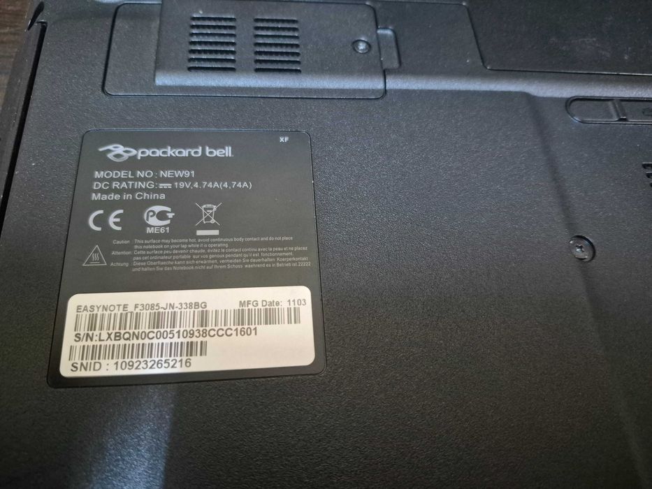 Лаптоп Packard Bell RAM 3GB 256 SSD Intel I3-380M,Nvidia GT420 1gb