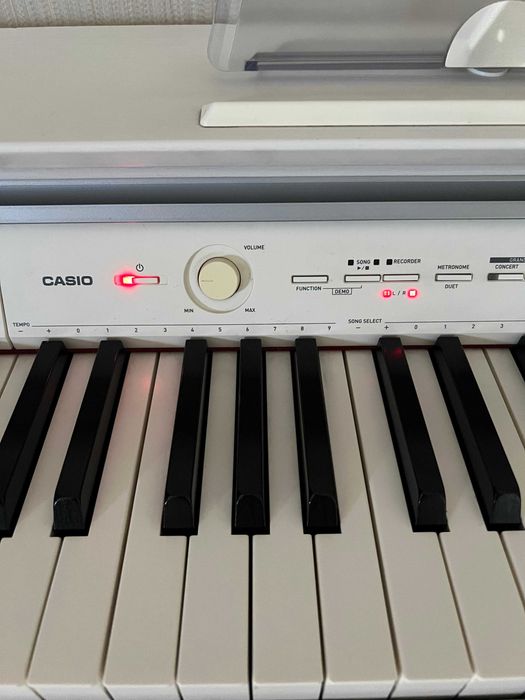 Японское пианино Casio-770! Срочно!