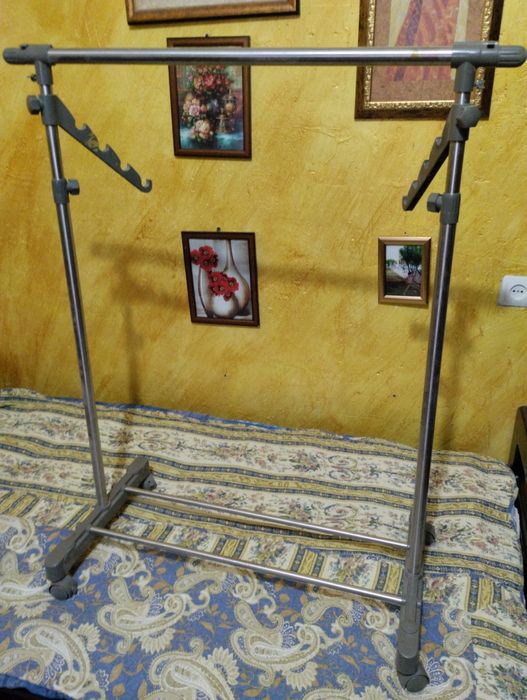 Вешалки для одежды