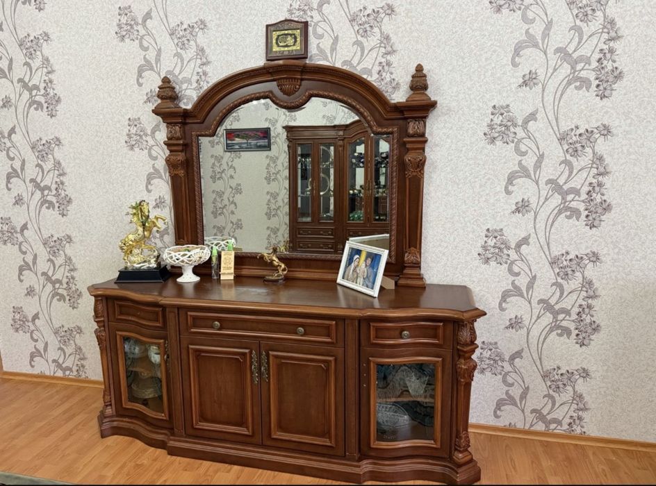 Сервант для гостиной