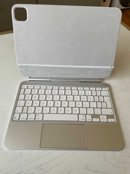 Magic Keyboard за iPad Pro 11" M4/M5 с Гаранция до Декември 2027 Бяла