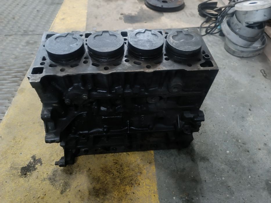 Продаем запчасти