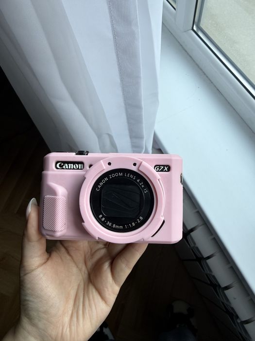 Продаю Canon G7X Mark II