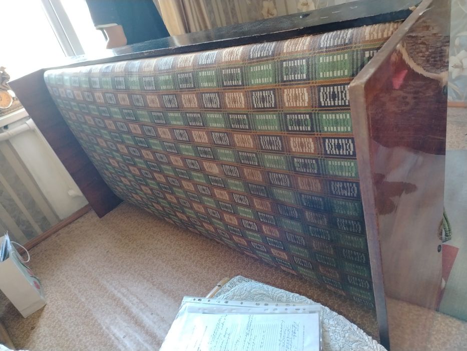 Продаю кровать б/у