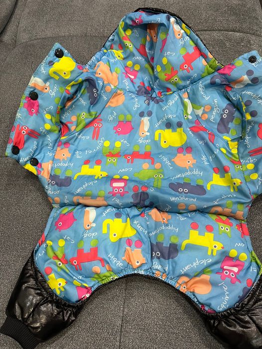 Продам комбинезон , кофты для мелких собак