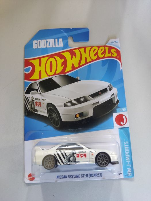 Хот вилс skyline GTR R33