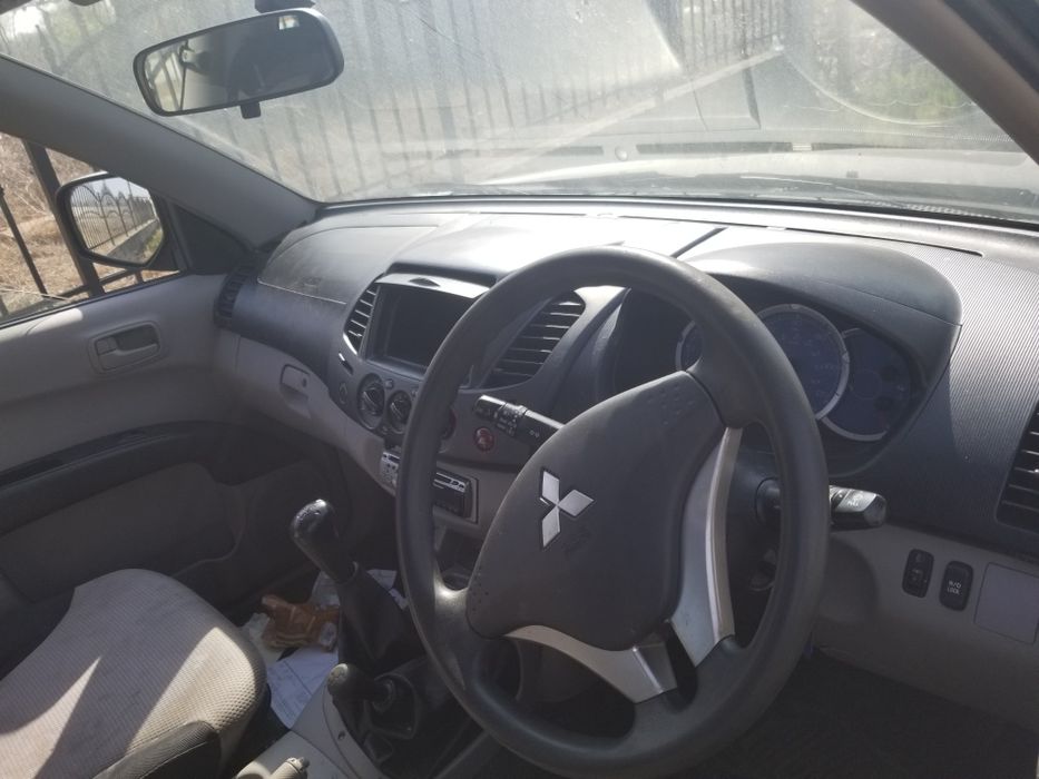 Mitsubishi L200 2.5 на части