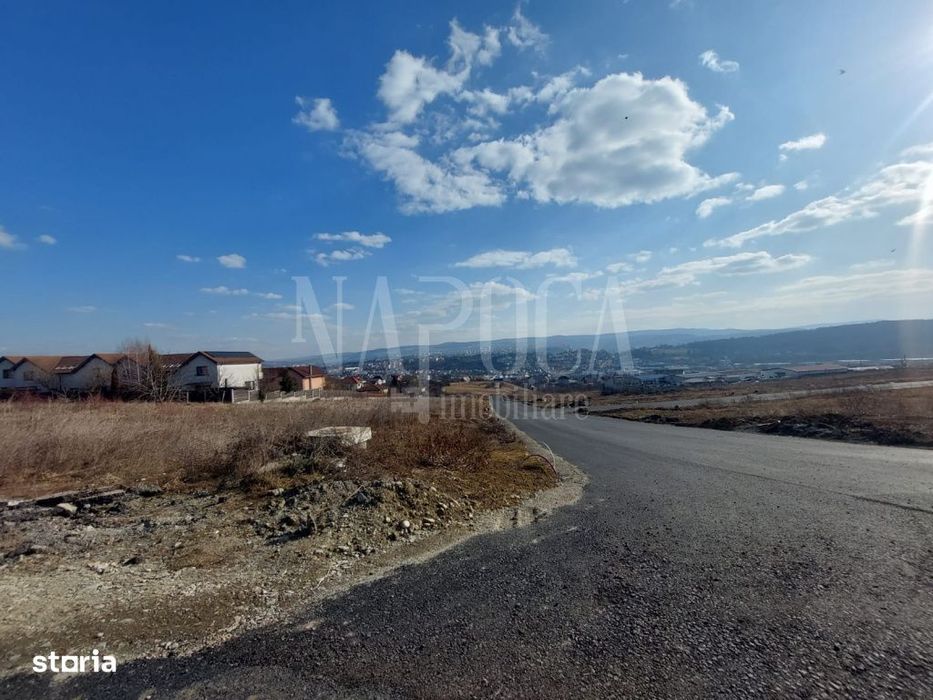Teren intravilan pentru constructii de vanzare in Dambul Rotund