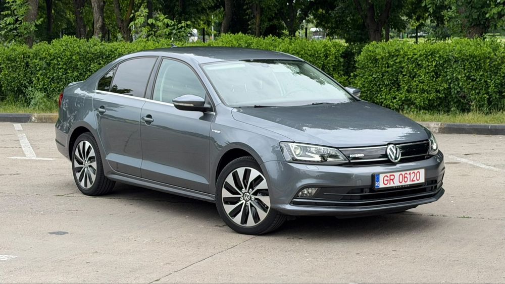 VOLKSWAGEN Jetta 2016