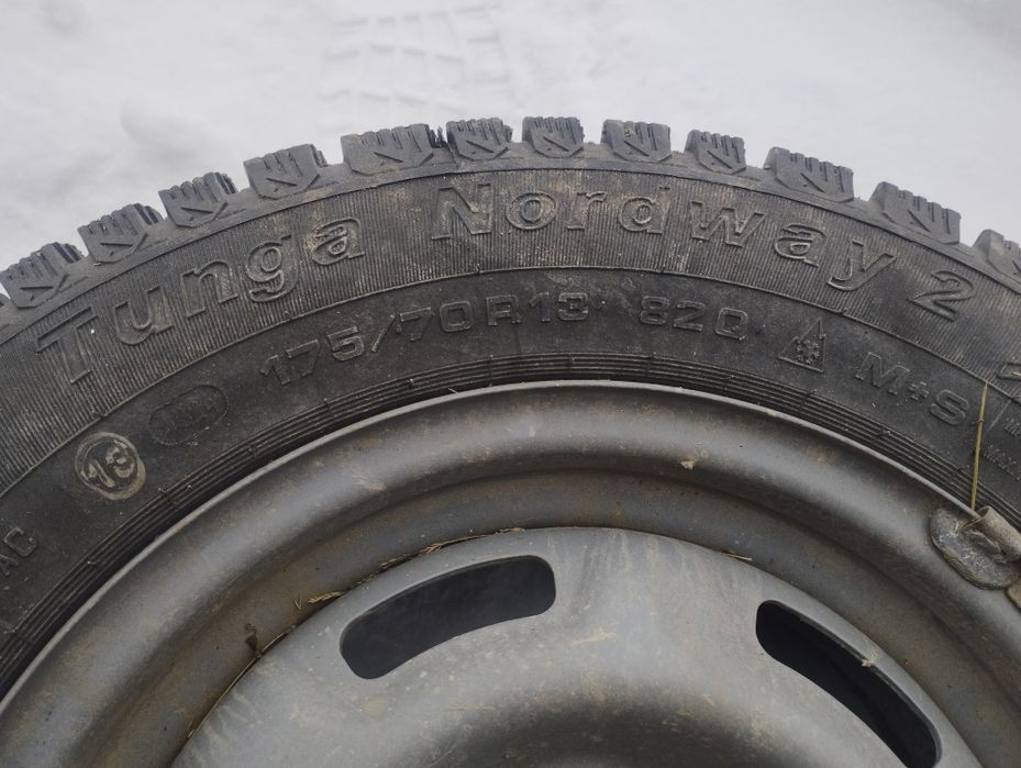 Шины с дисками комплект Tunga шипованные