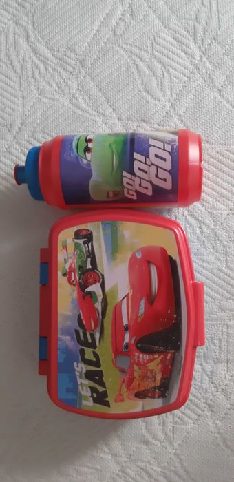 Детски комплект - бутилка и кутия за храна