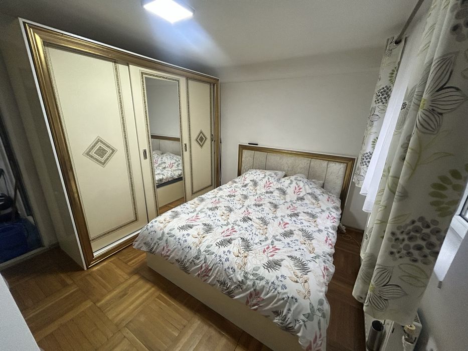 Apartament 2 camere,1 balcon,decomandat,bucatarie open space