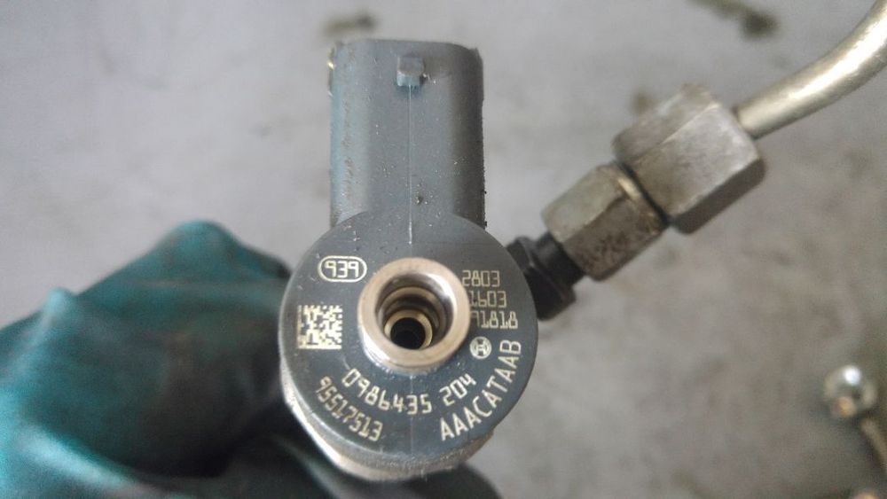 injector 1.3 d multijet fiat doblo idea panda punto 500 alfa romeo mito 0986435204