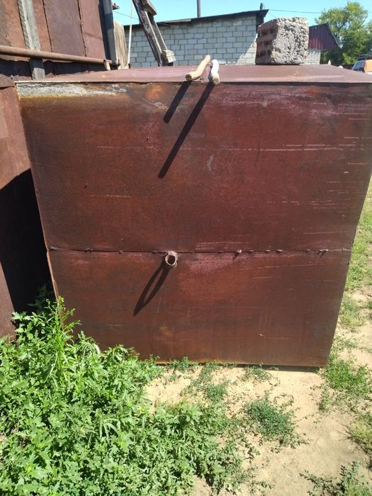 Продам ёмкость железная.