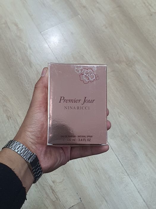 Nina Ricci premier jour