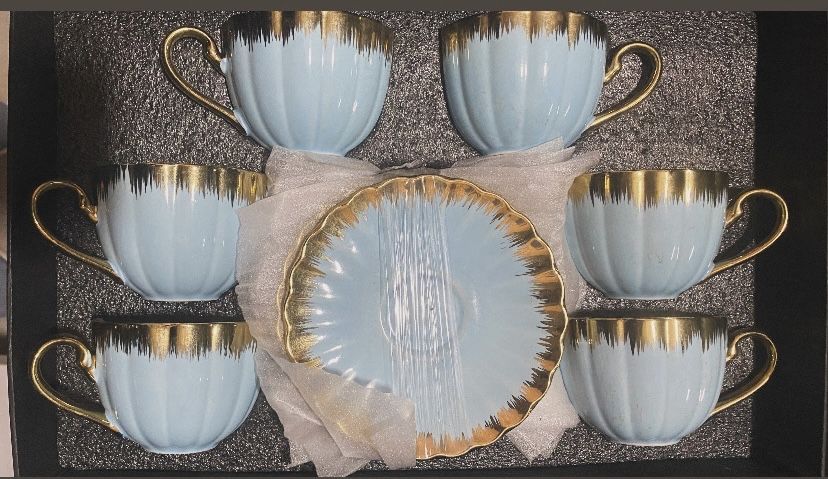 Красивый Чайный сервиз