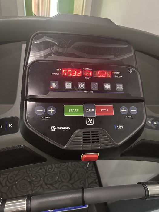 Електрическа пътека за бягане Horizon Fitness T101 black