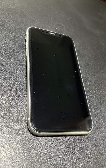 Срочно продаю айфон 11/64гб