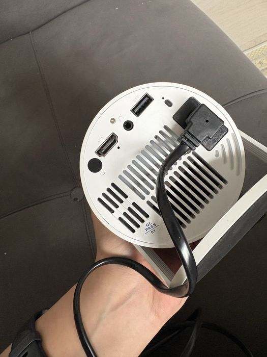 Проектор жаңа состояние идеальный