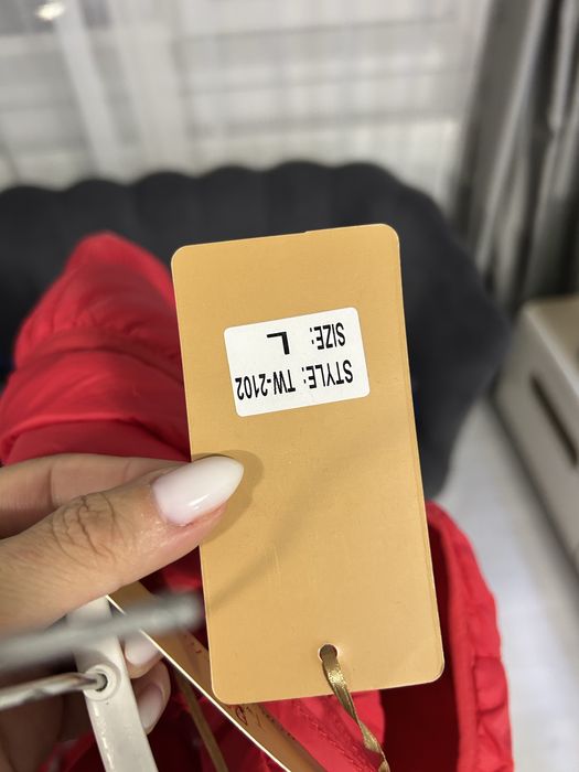 Geaca noua marimea L (40)