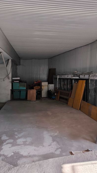 Продаётся коммерческое помещение с выездом на проспект КУНАЕВА- 1000м²