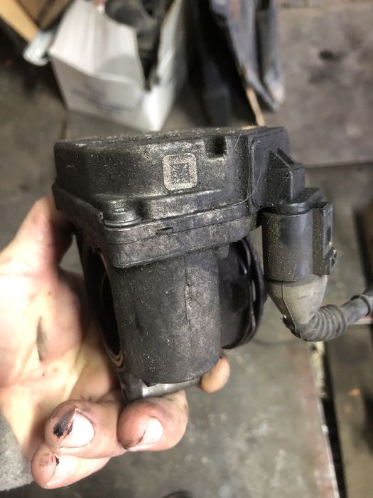 Дросели за Ауди 2.0 тдй