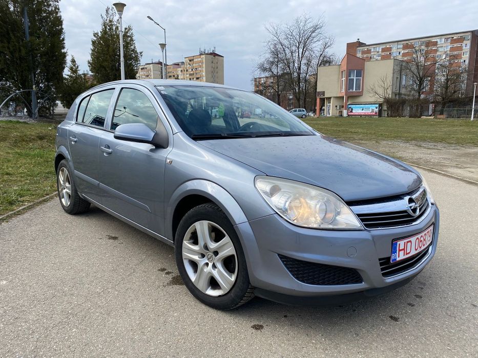 Opel Astra H benzina