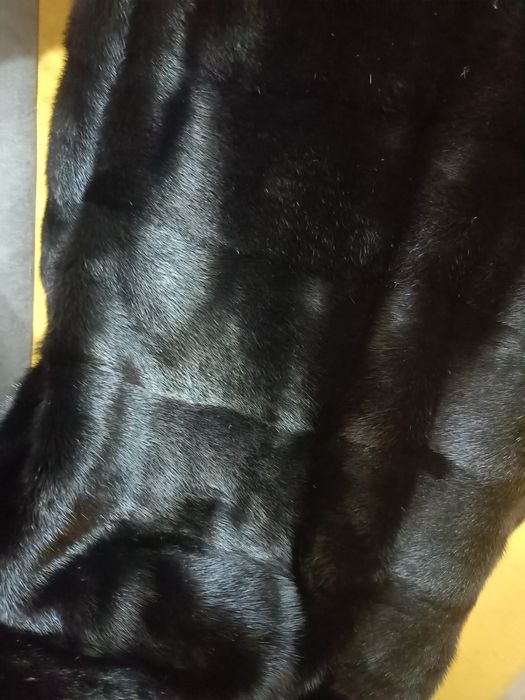 Продам норковую шубу